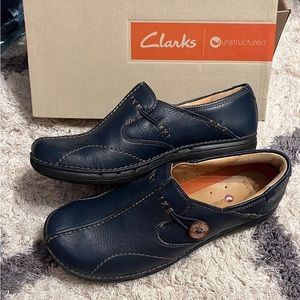 Clark’s unstructured Slip on leather shoes women’s 7